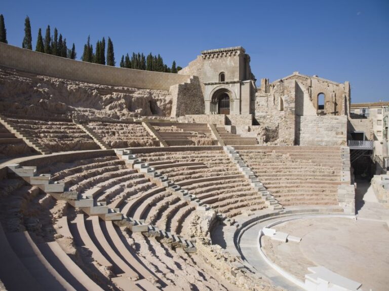 Descubre el fascinante Teatro Romano de Cartagena en visitas guiadas