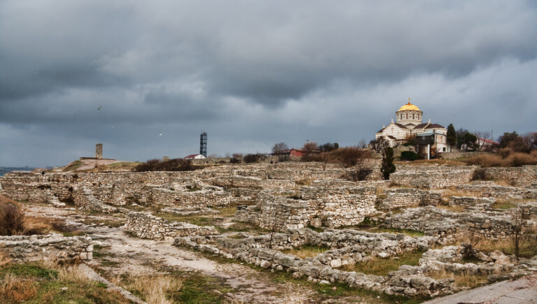 Descubre la fascinante historia de Quersoneso: una antigua colonia griega en la península de Crimea