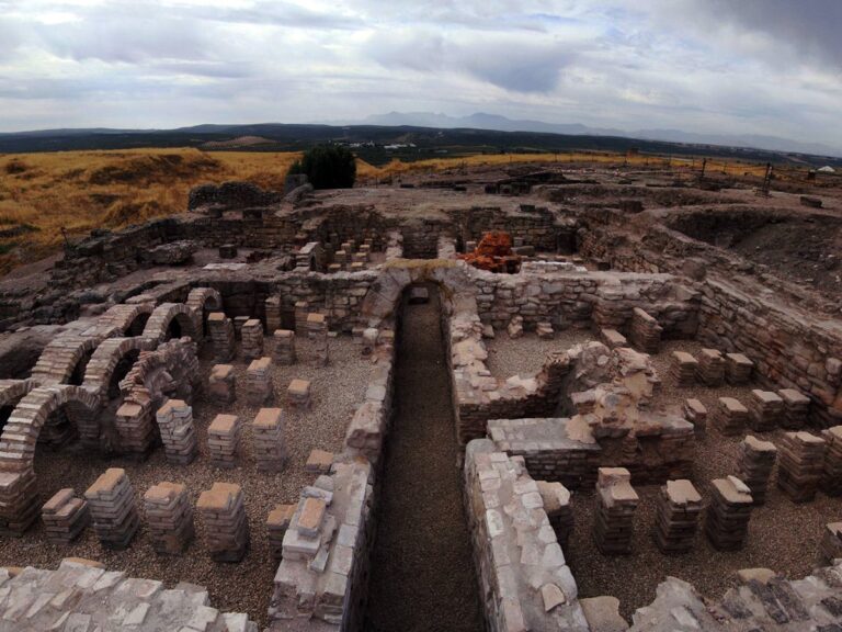 Descubrimientos arqueológicos en Villanueva de la Reina, Jaén: Un viaje en el tiempo