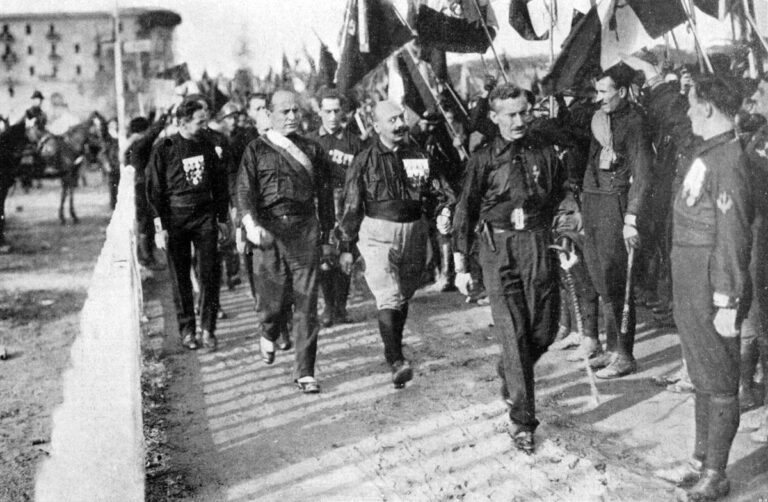 El ascenso de Mussolini: La historia detrás del poder