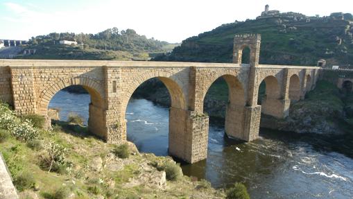 El impresionante puente romano de Alcántara: una maravilla histórica