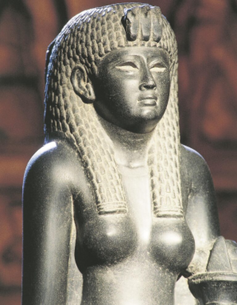 La fascinante historia de Cleopatra en breve: ¡Descúbrela ahora!